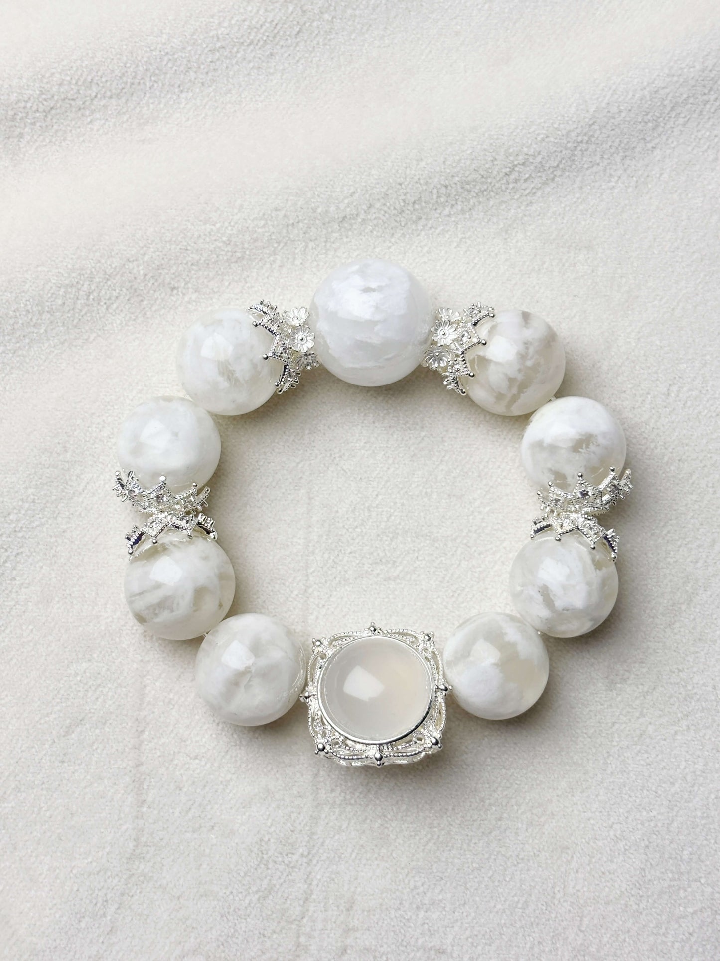Snow White – Spiritual Purity & Protection Crystal Bracelet (Snow Phantom Quartz)